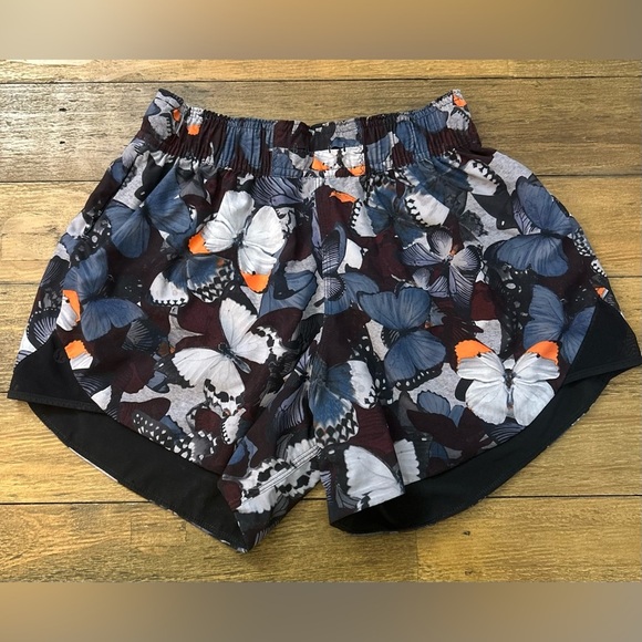 Lululemon Go The Distance Shorts Reversible Butterfly Pizzaz Multi / Black - Picture 2 of 13